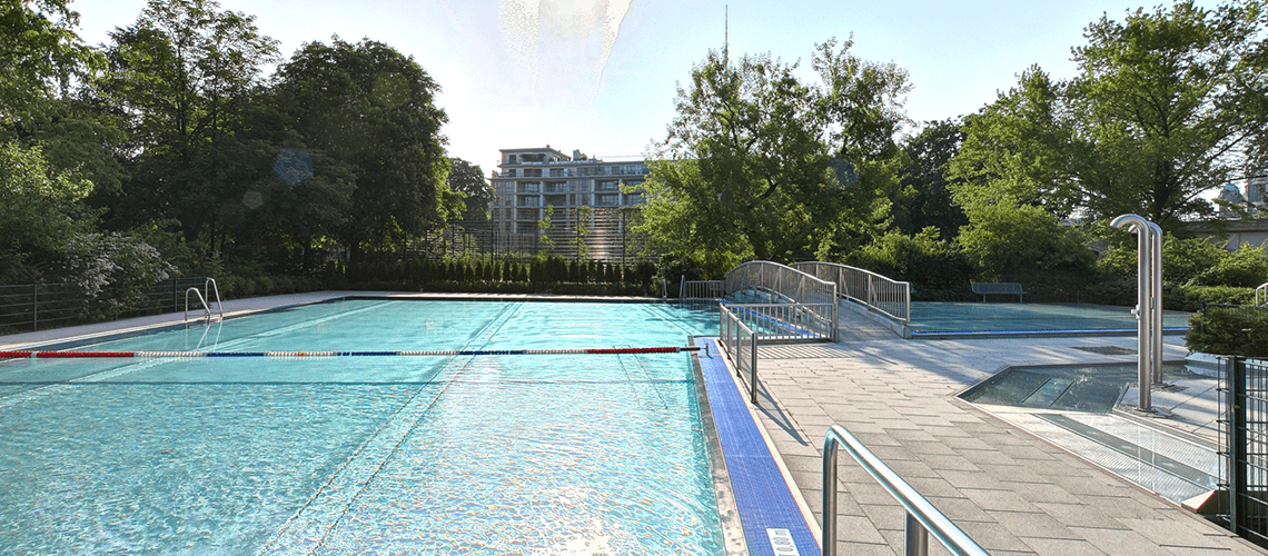 Foto vom Schwimmbecken im Kinderbad Monbijou