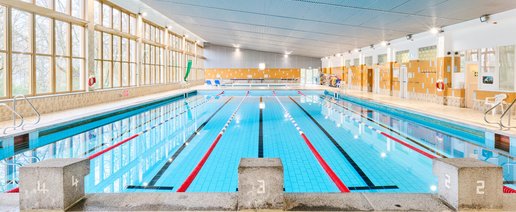 Schwimmhalle Baumschulenweg